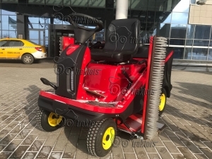 Трактор для ухода за футбольным полем Gianni Ferrari Sport - купить по конкурентной цене в Москве